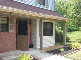 61 Croyden Ct, Somerset, NJ 08873