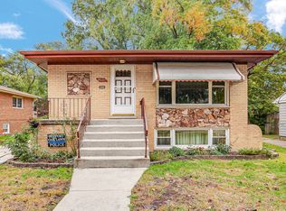 9221 Raymond Ave, Oak Lawn, IL 60453