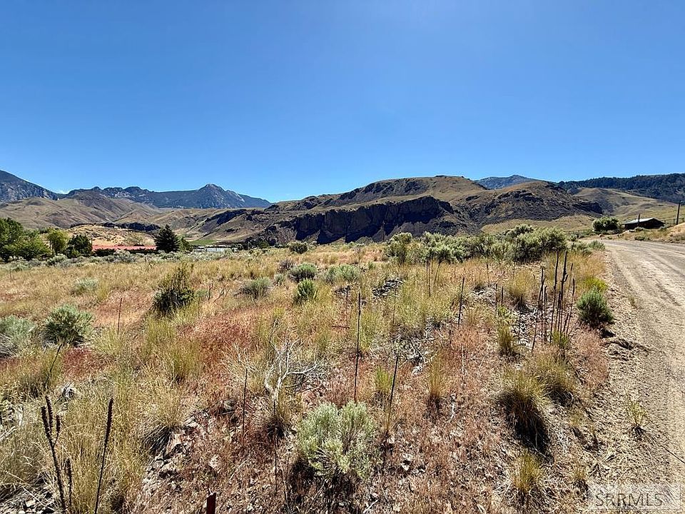 2nd image of 13 Forteen Old Stage Rd