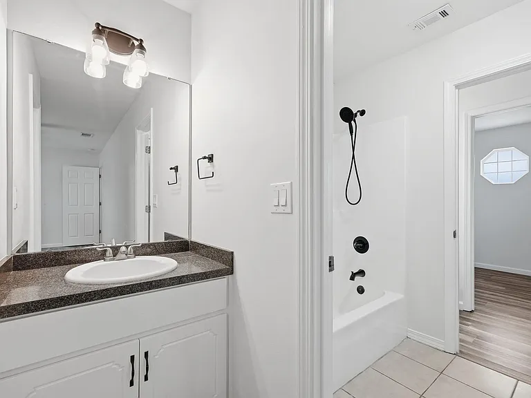 403B Yancey St — Photo 37