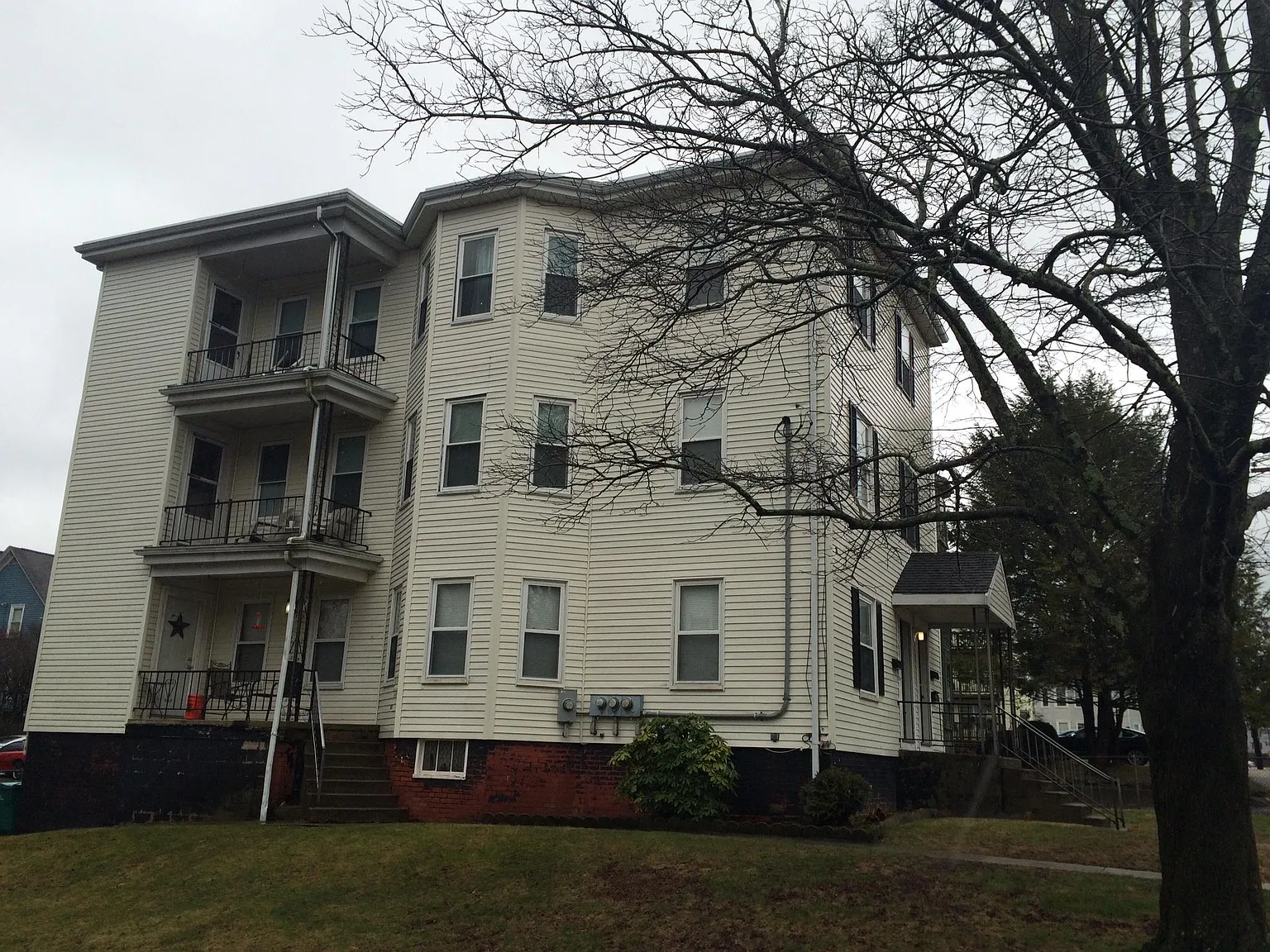26 Robert St — Photo 2