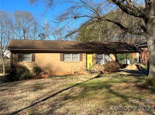 422 Timberlane Dr, Mount Holly, NC 28120