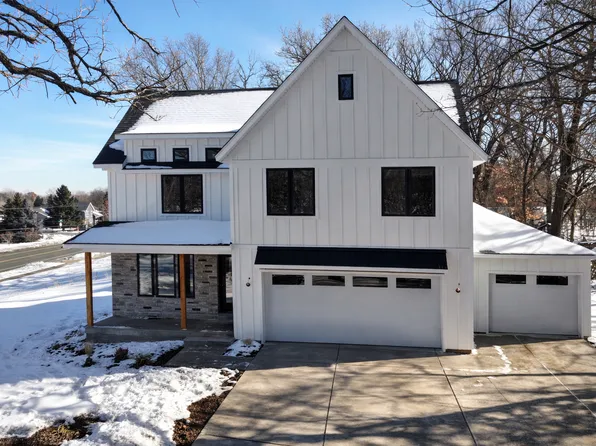 2116 65th St E, Inver Grove Heights, MN 55077