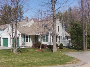 40 Waterford Greene Dr, Kennebunk, ME 04043