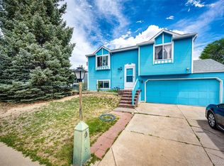 2164 Hackberry Circle, Longmont, CO 80501