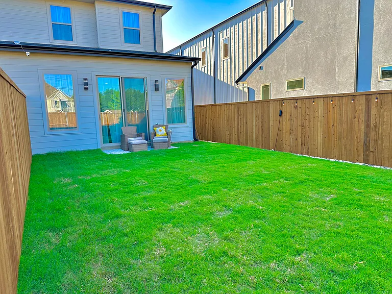 5623 Mesa Cir — Photo 35