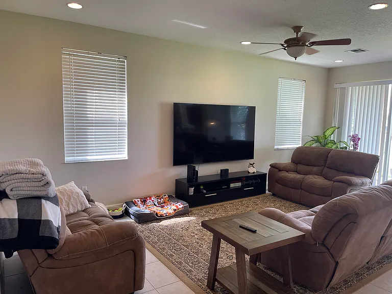 9828 Stover Way — Photo 10