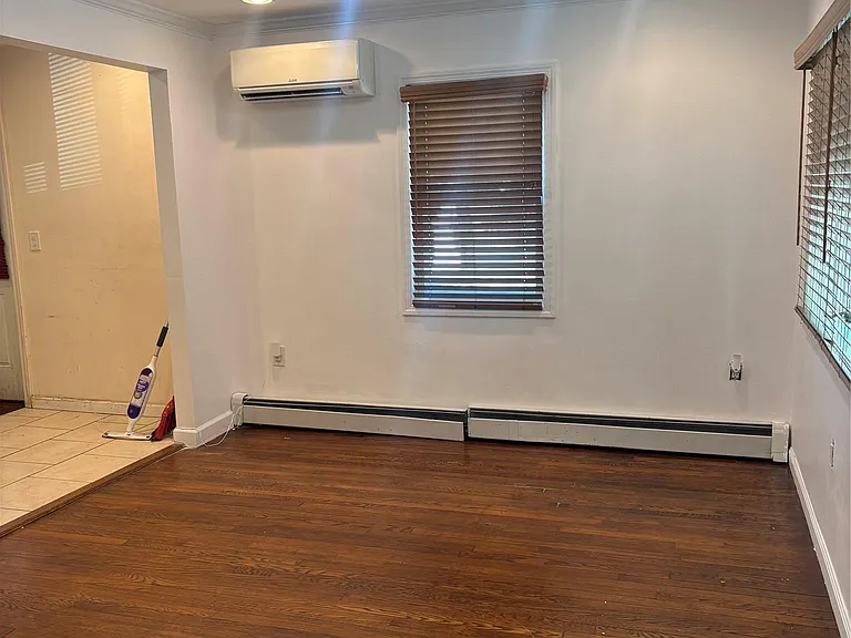 125 Washington Ave — Photo 3
