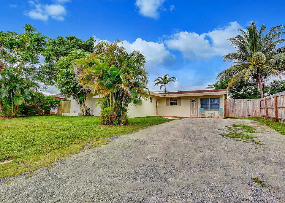 1st image of 845 Harth Dr