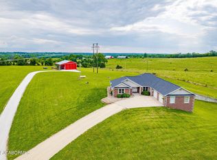 8723 Nine Hills Ln, Centertown, MO 65023