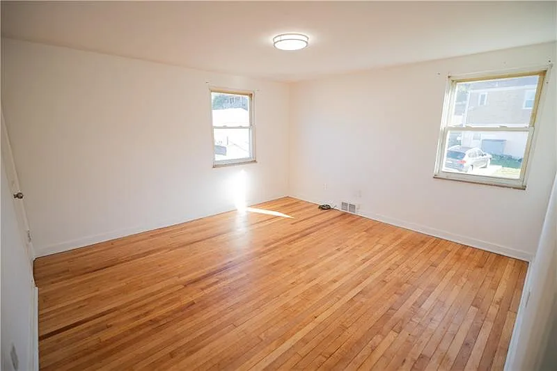 37 Bellanca Ave — Photo 4