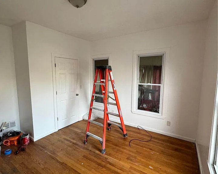 202 E Heman St #1A — Photo 6