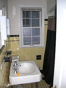 2nd image of 9245 Grayton St