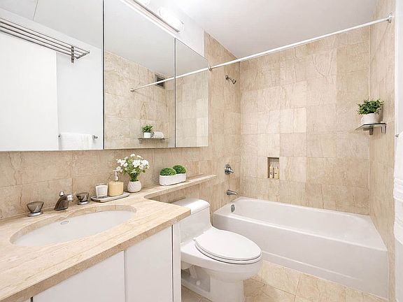 4th image of 415 E 37th St APT 10K