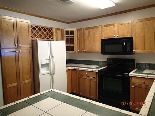 4th image of 211 Alden Dr