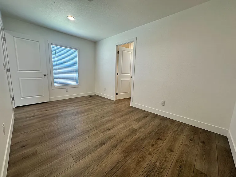 2060 N Ctr #411 — Photo 14