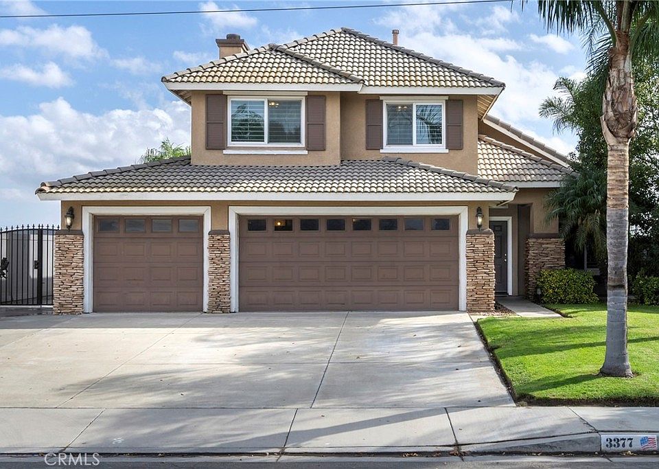 1st image of 3377 Clover Pl