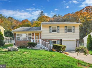 140 S Anderson St, Pottsville, PA 17901