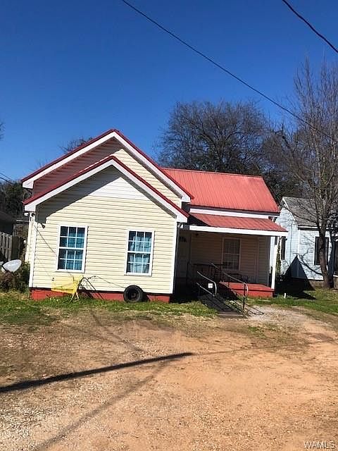 1st image of 3006 8th St