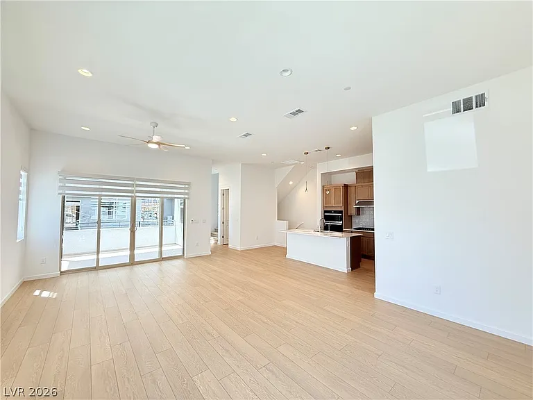 659 Fortis Creek St — Photo 12