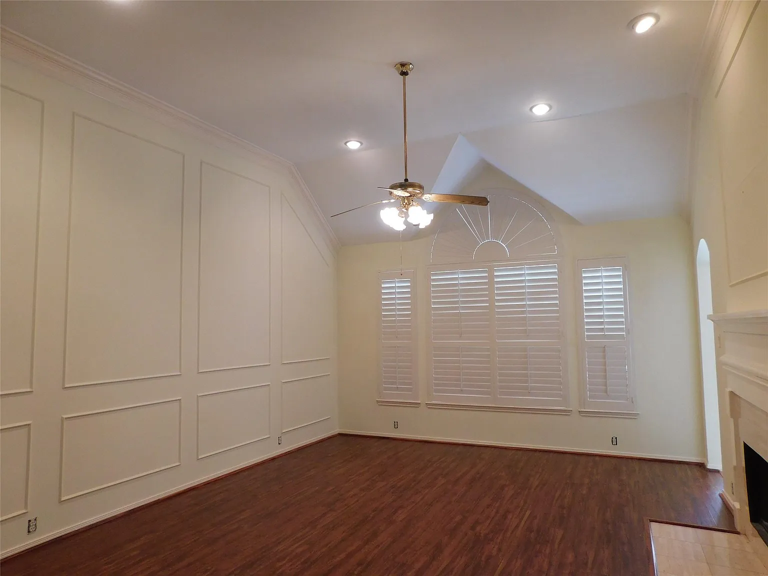 4 bed, 3.0 bath, 2939 sqft, $2,600 — Photo 4