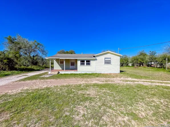 506 W Inez, Beeville, TX 78102