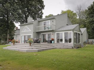 2277 Woody Noll Dr, Portage, MI 49002