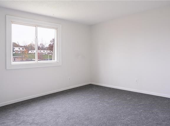 5th image of 207 Baldwin Ln