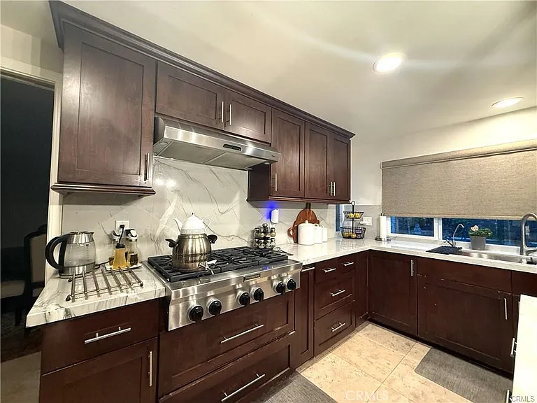 548 Sycamore Ave — Photo 6