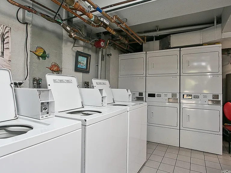 2115 Ala Wai Blvd #605 — Photo 3