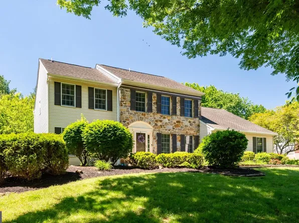 1643 Bow Tree Dr, West Chester, PA 19380