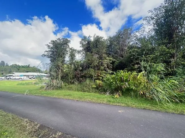 3 Road, Volcano, HI 96785