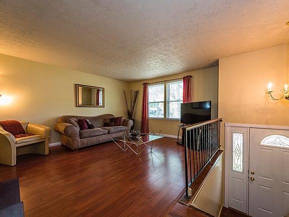 3rd image of 11414 Kary Ln