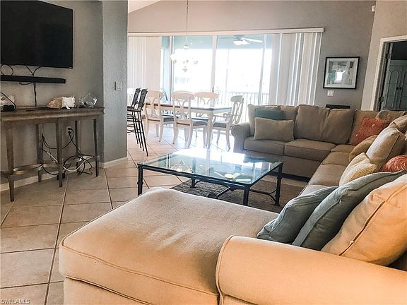 3rd image of 7132 Timberland Cir APT 201
