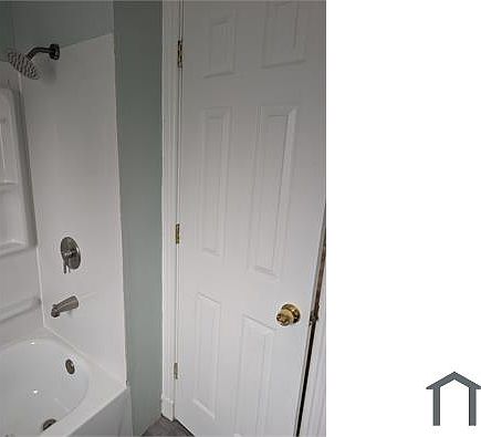 3rd image of 1016 Campbell Ave