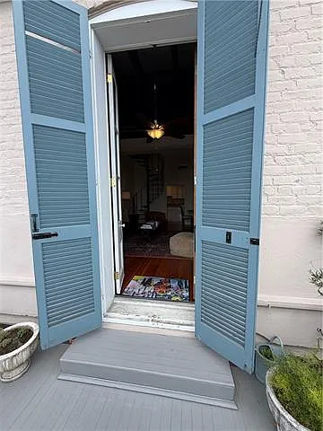 910 Chartres St #3B — Photo 8