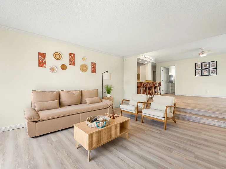 521 Hahaione St #2/2L — Photo 29