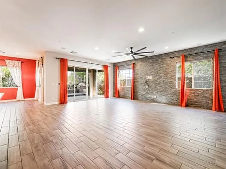 333 Mandarin Hill Ln — Photo 5