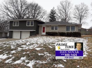822 Magnolia Ct, Liberty, MO 64068