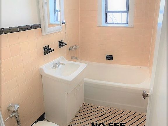 4th image of 28-40 34th St #3C