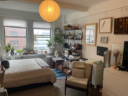 Rented by Compass | media 10