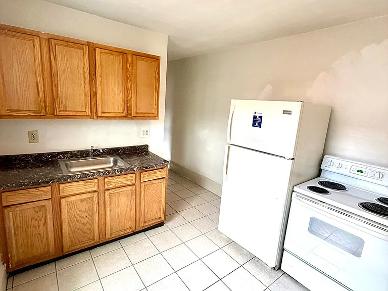 678 Columbia Ave #2 — Photo 15