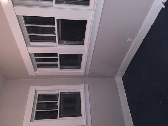 4th image of 421 N 5th St APT 1