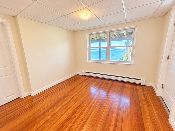 5th image of 18 Lennox Rd #2
