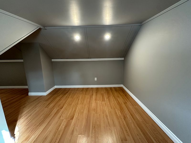 Winnipeg Apartment for rent - 2 Bedrooms — photo 18