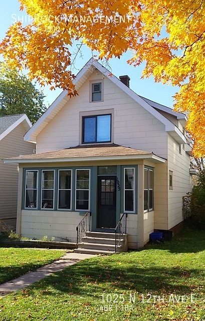 1st image of 1025 N 12th Ave E