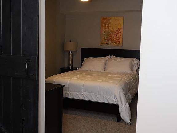 4th image of 995 Burycove Ln