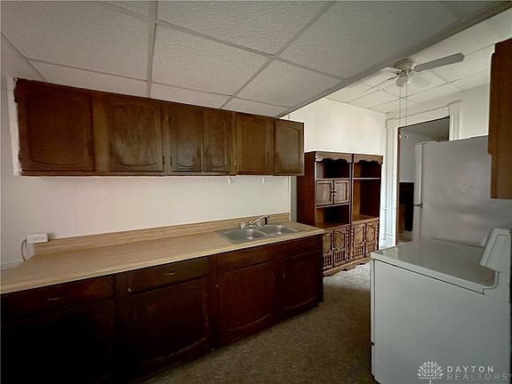 5th image of 227 Gray Ave