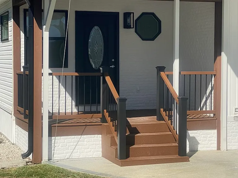 547 Lake Dr — Photo 17