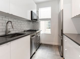 22-57 Crescent St #2F, Astoria, NY 11105